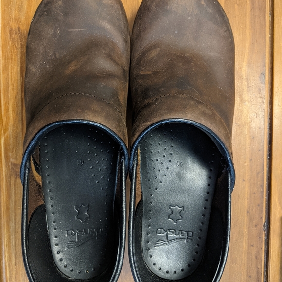 Dansko Brown Leather Clogs Size 41 Great Condition - Picture 1 of 6